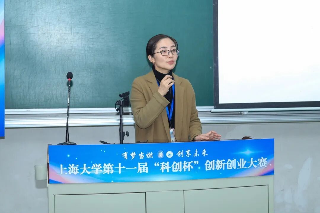 D439BAF4DDCDB70AE99E7C6425E_ECC614D7_129FE