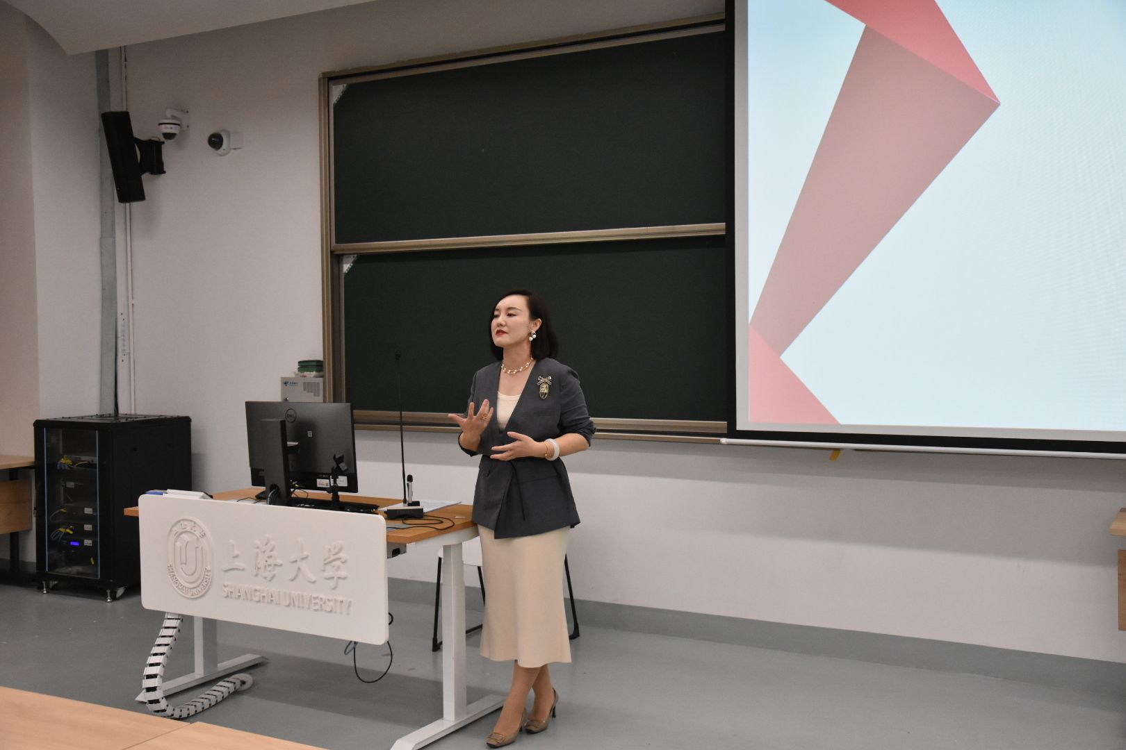 C8BCA714013130A1C2DA43899F2_5A3E4EC7_1FEEB