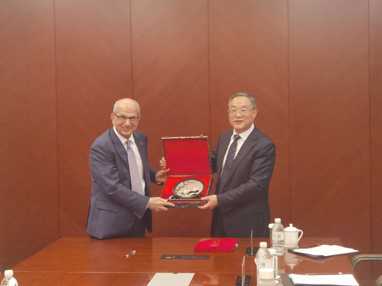 D310930B46ADBC8C36E5D1557B0_59DEB521_1465E