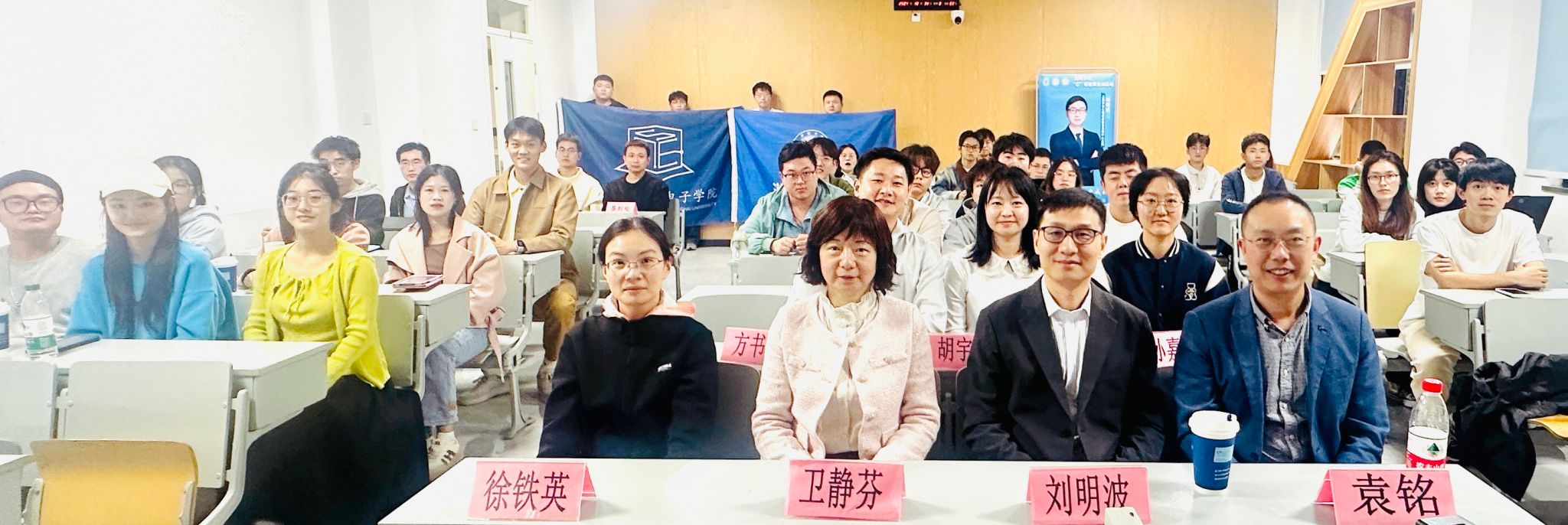 10877591E1E46F882C5405FA19F_6C433E24_3836F