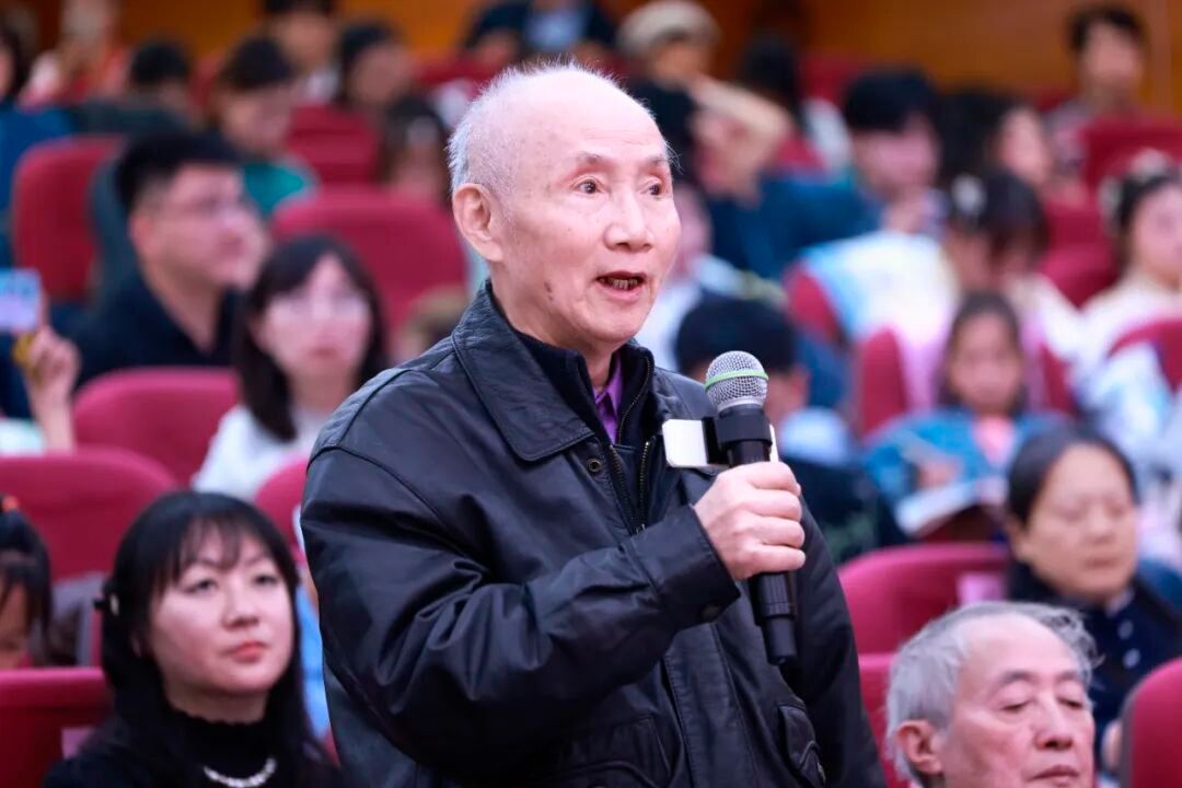 93F2747F7A3E7A34C374618308F_8B7361EC_14A3B