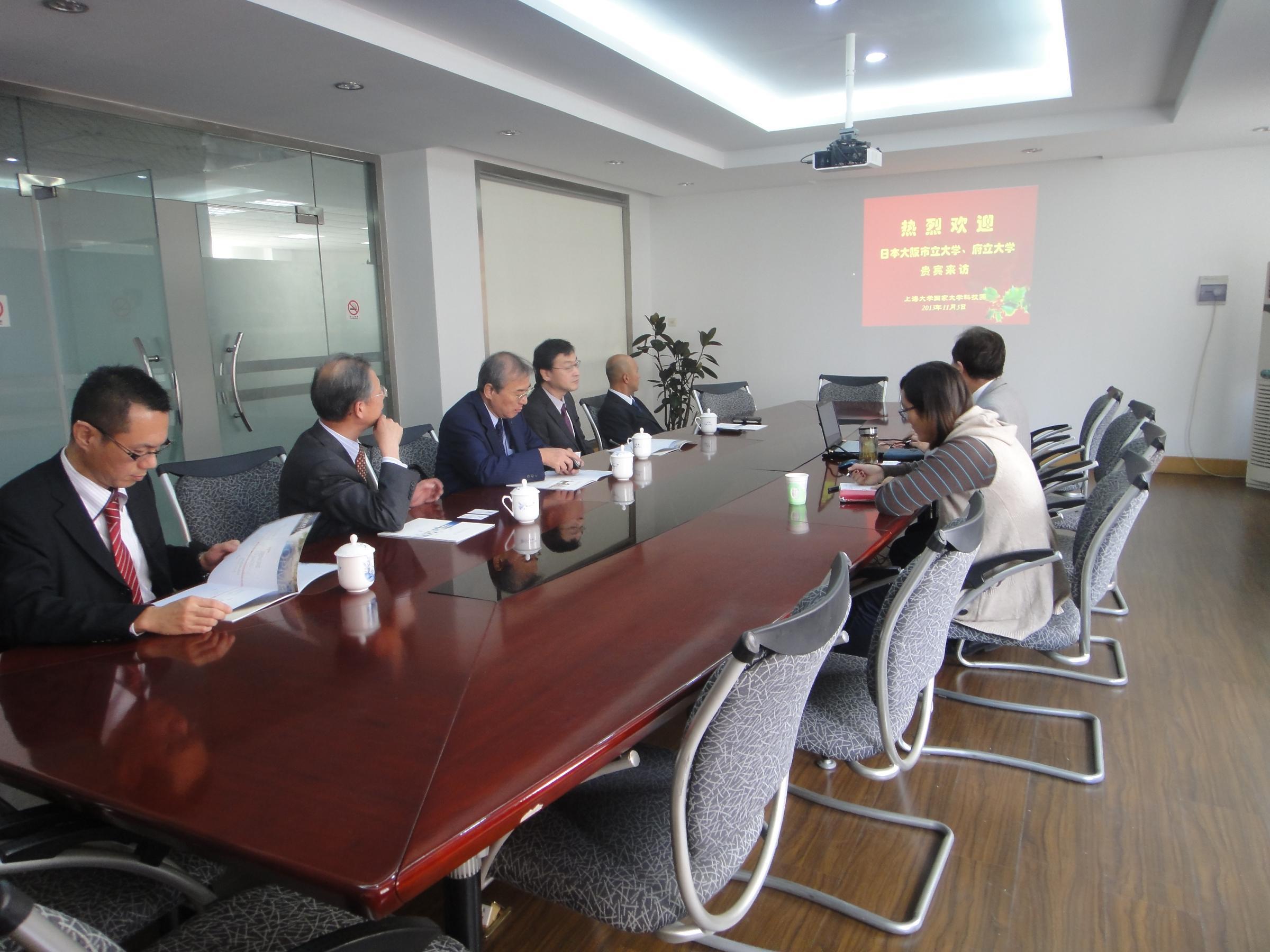 F030A32CBE27425EE6F2C000F05_3798BFC8_555F4.jpg?e=