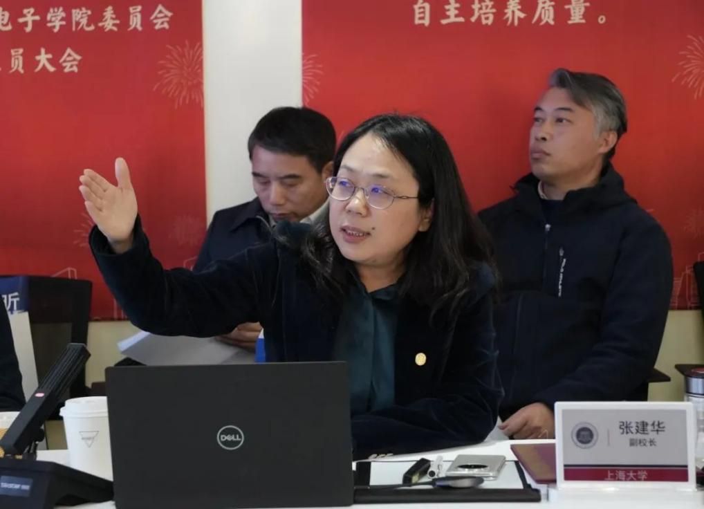 1F857C47216F0F894613656CEEF_3AEEDFB1_E53D